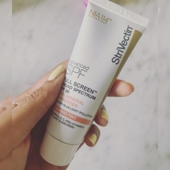 STRIVECTIN | Full Screen Broad Spectrum SPF 30 Vanishing Tint - Picture 4 of 4